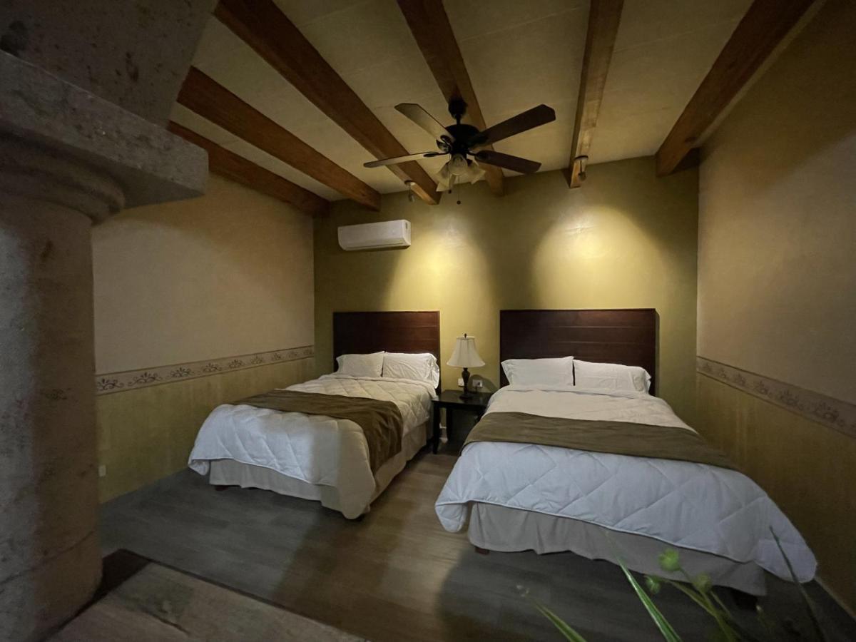 Hotel Real De Los Аламос Экстерьер фото